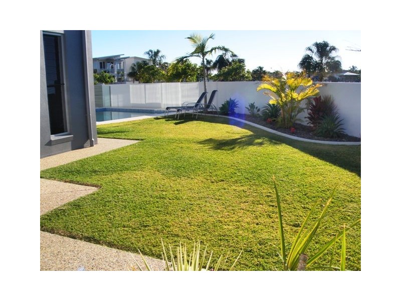 38 Tarawa, Kawana Island QLD 4575