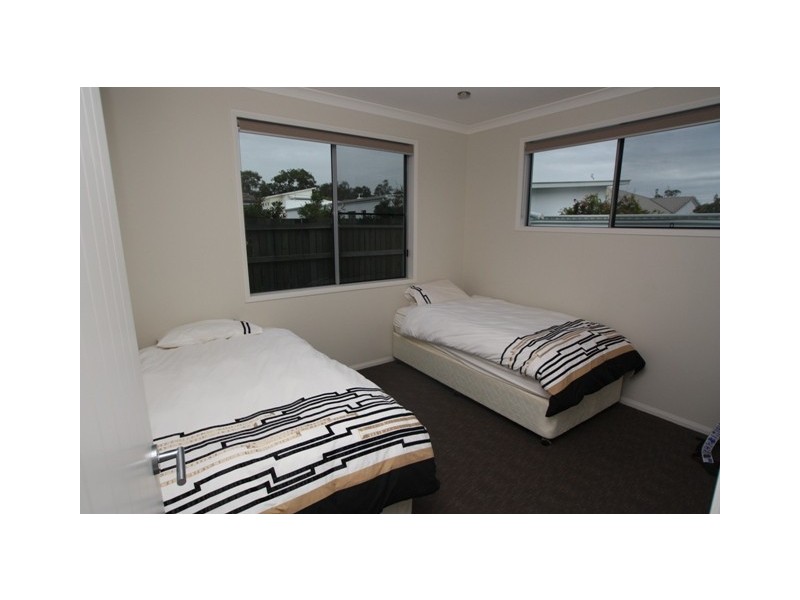 38 Tarawa, Kawana Island QLD 4575