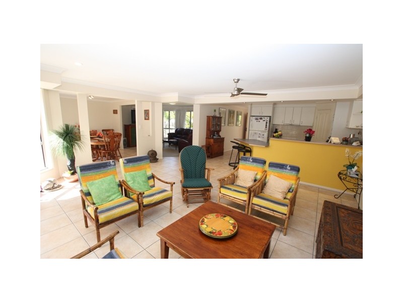 5 Sting Ray Harbour Court, Pelican Waters QLD 4551
