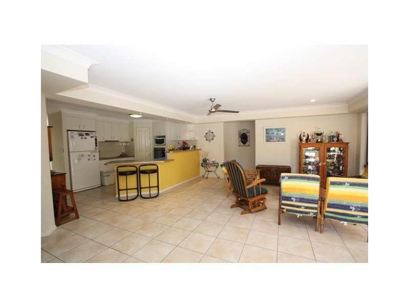 5 Sting Ray Harbour Court, Pelican Waters QLD 4551