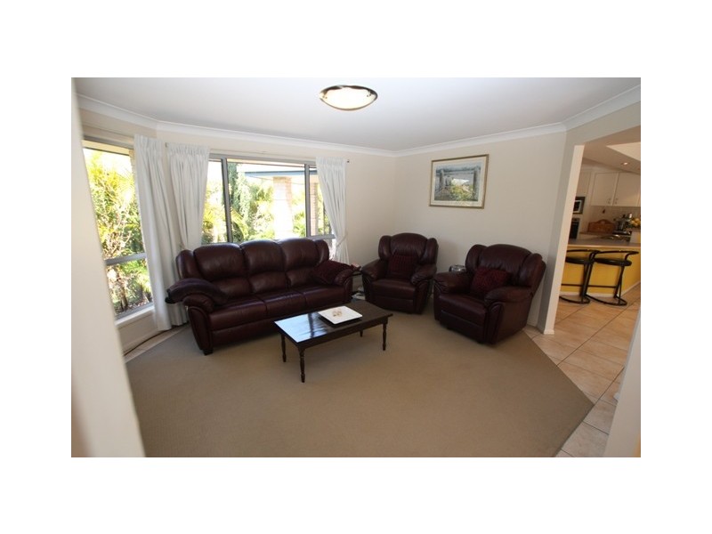 5 Sting Ray Harbour Court, Pelican Waters QLD 4551