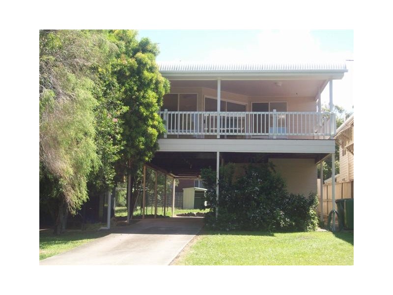 4 Coolum Street, Dicky Beach QLD 4551