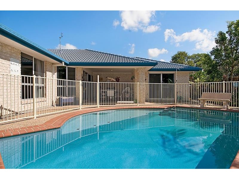 5 Stingray Harbour Court, Pelican Waters QLD 4551