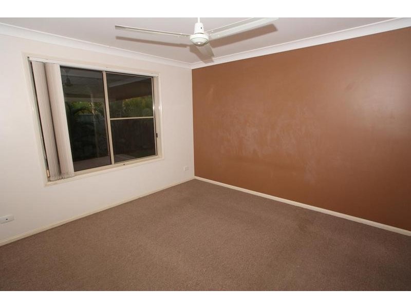 13 Caulfield Close, Little Mountain QLD 4551