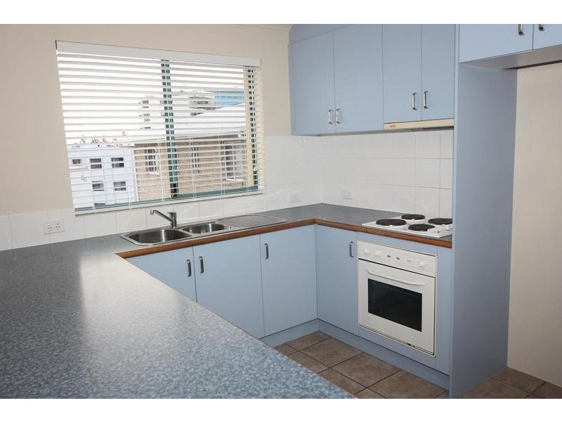 6/49 Lowergay Terrace, Kings Beach QLD 4551