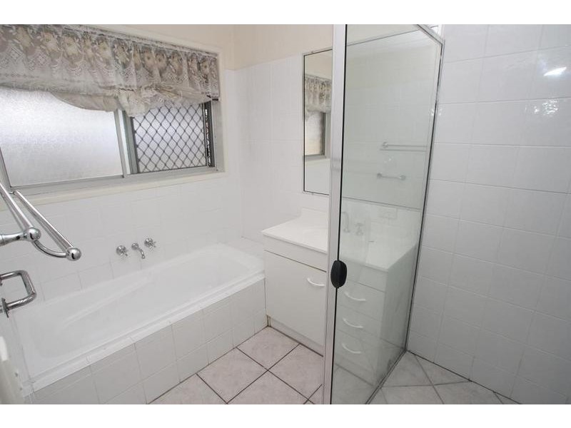 18 Girraween Street, Warana QLD 4575