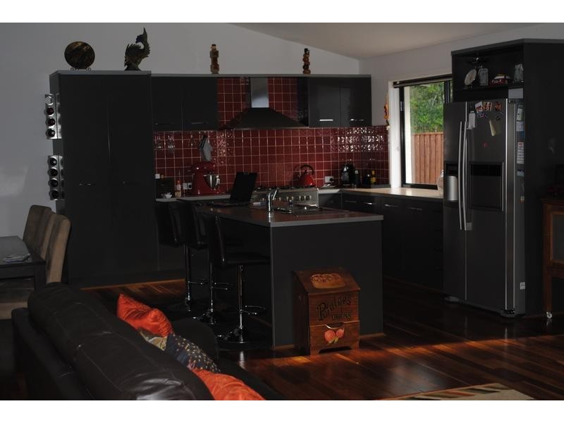 1 Wattlefield Road, Little Mountain QLD 4551