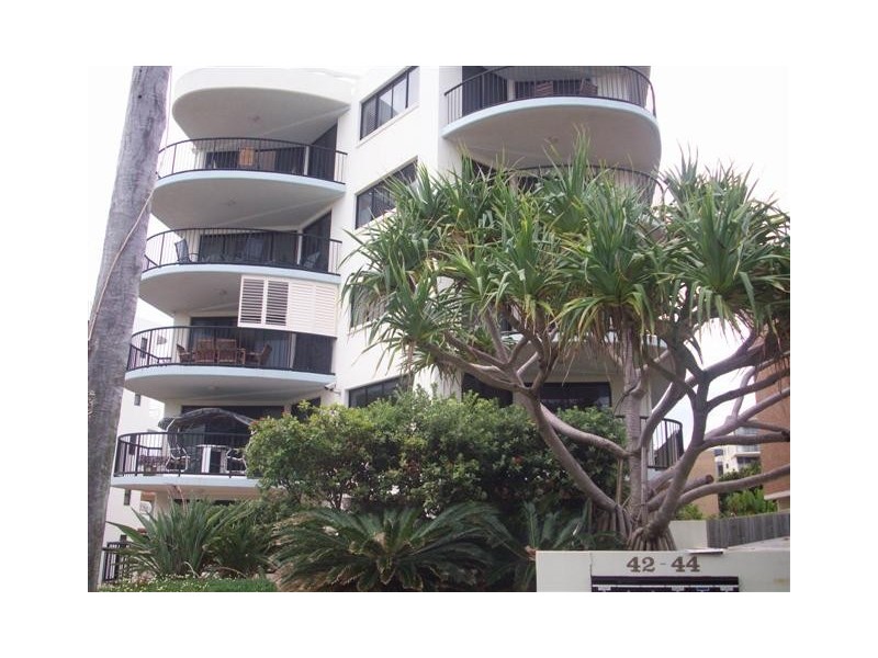 4/42-44 Warne Terrace, Kings Beach QLD 4551