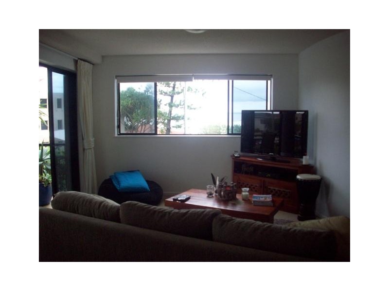 4/42-44 Warne Terrace, Kings Beach QLD 4551