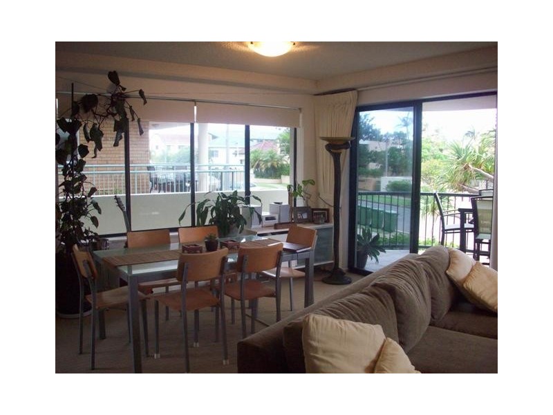 4/42-44 Warne Terrace, Kings Beach QLD 4551