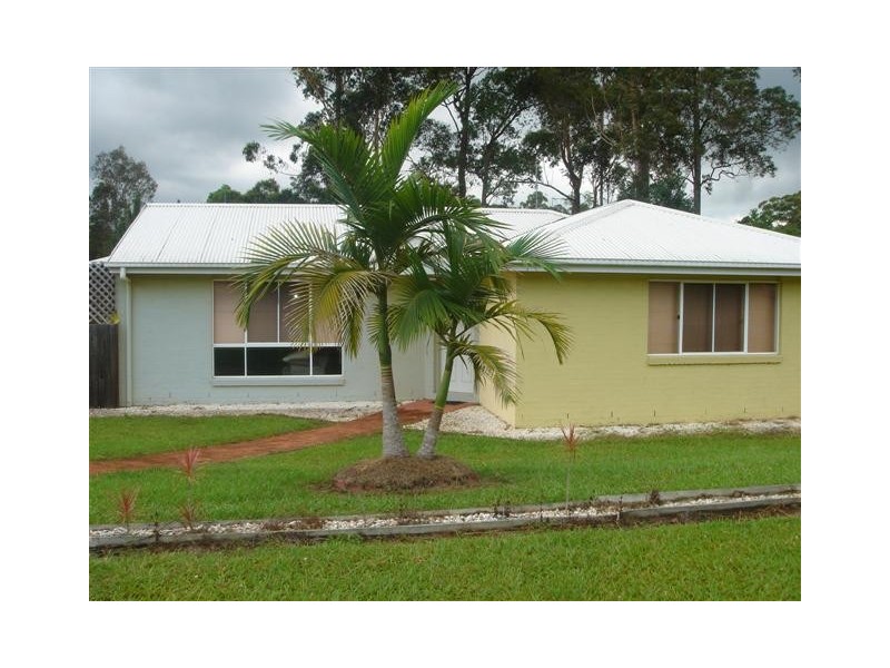 1 Olivia Court, Landsborough QLD 4550