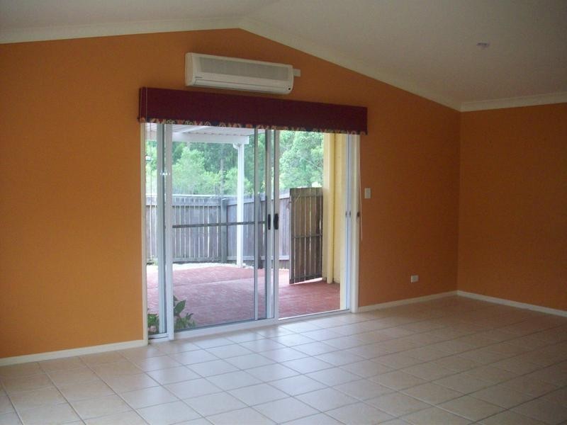 1 Olivia Court, Landsborough QLD 4550
