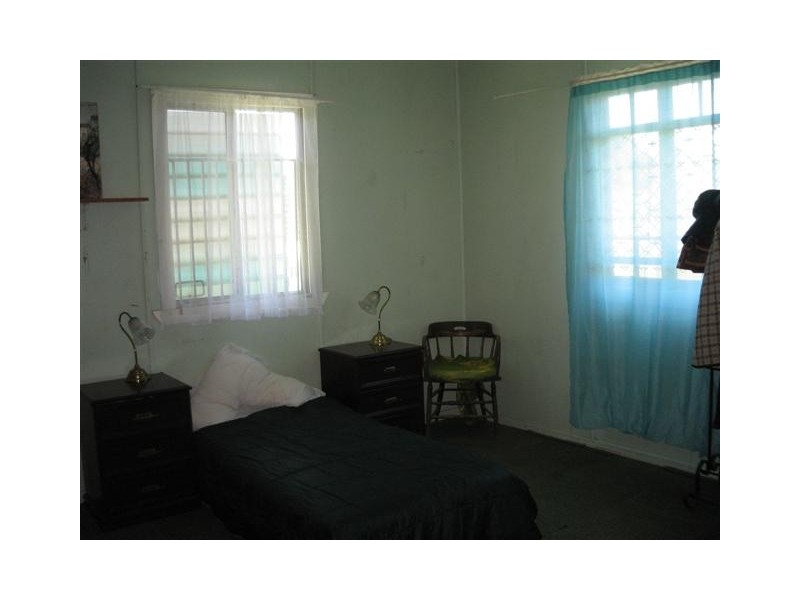 18 Oval Avenue, Caloundra QLD 4551