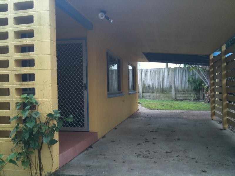 2/7 Osprey Street, Caloundra QLD 4551