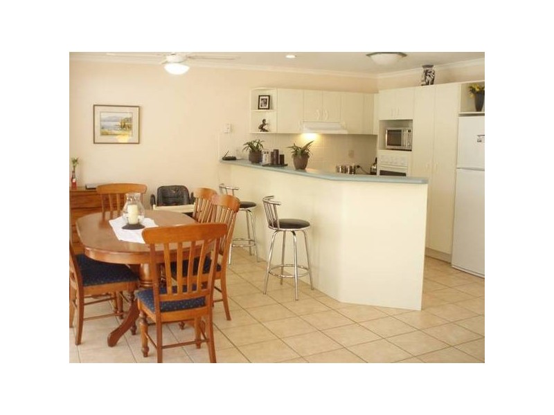 216/ Lakeshore Place, Little Mountain QLD 4551