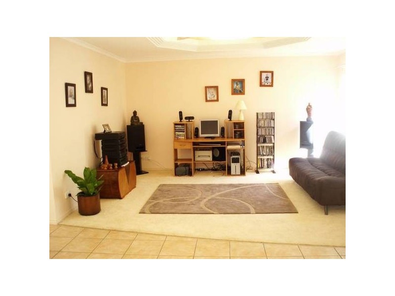 216/ Lakeshore Place, Little Mountain QLD 4551