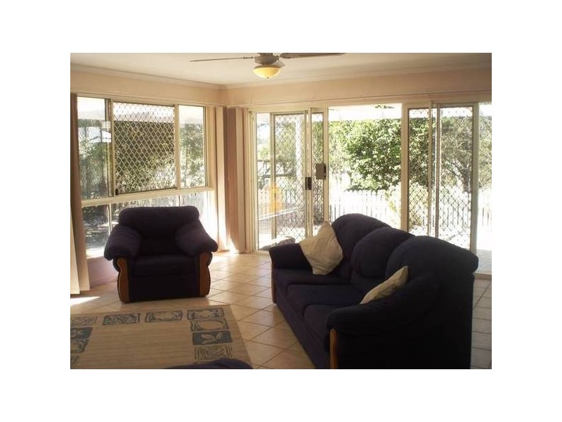 216/ Lakeshore Place, Little Mountain QLD 4551