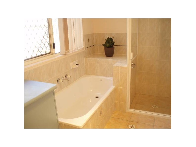 216/ Lakeshore Place, Little Mountain QLD 4551