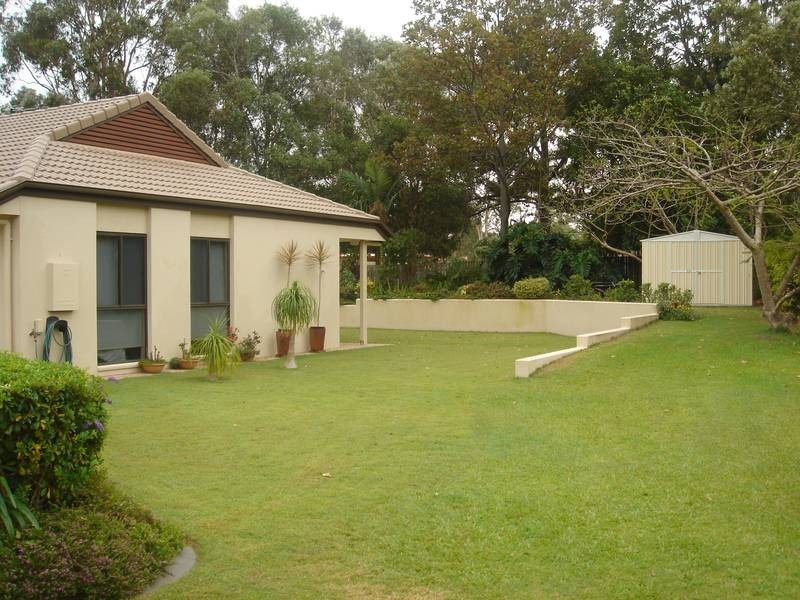 3 Earls Court, Little Mountain QLD 4551