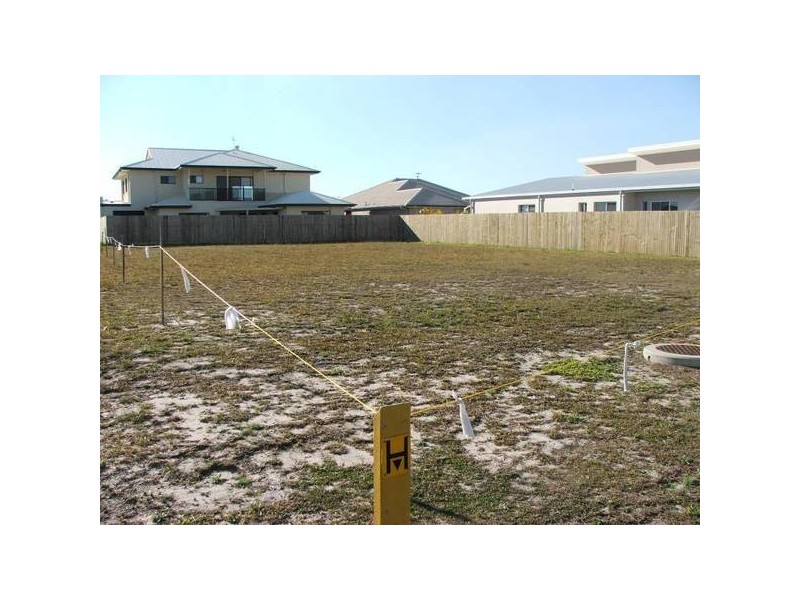 18 Ballinger Place, Pelican Waters QLD 4551