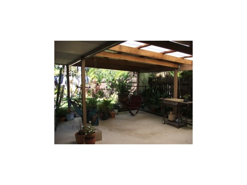 Milbong Street, Battery Hill QLD 4551