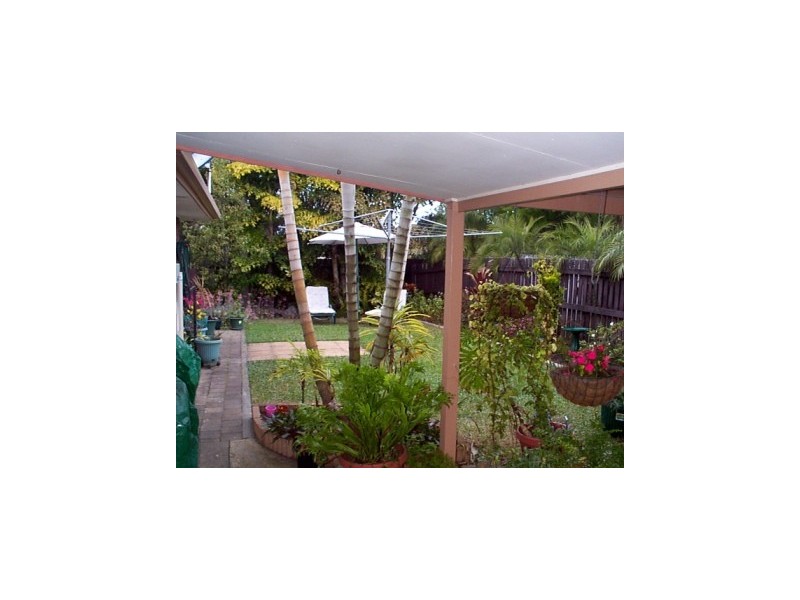 Milbong Street, Battery Hill QLD 4551