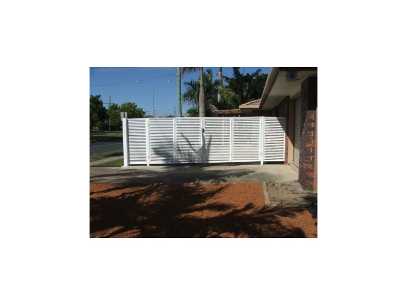 Milbong Street, Battery Hill QLD 4551