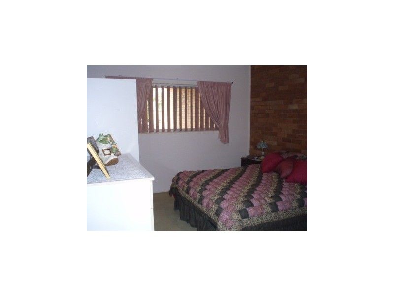 Mirnoo St, Currimundi QLD 4551