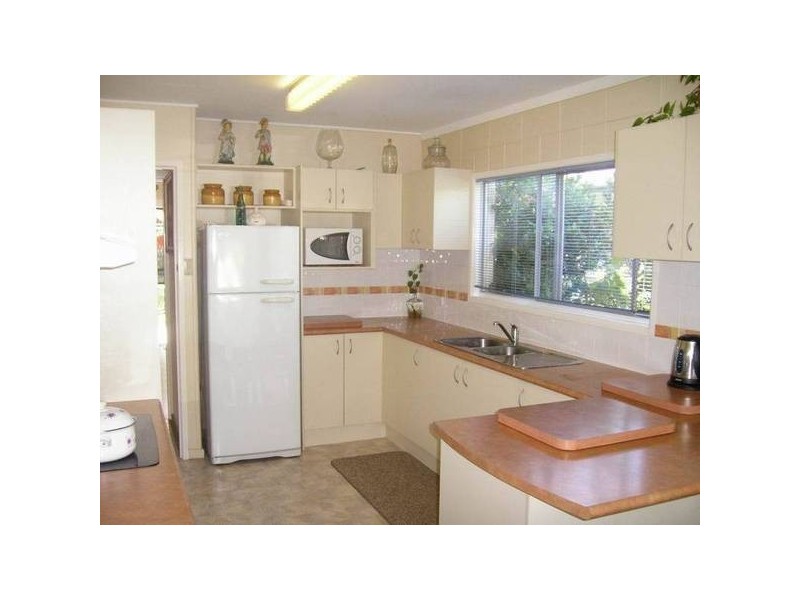 39 Nelson Street, Golden Beach QLD 4551