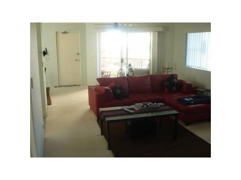 2/23 Maltman Street, Kings Beach QLD 4551