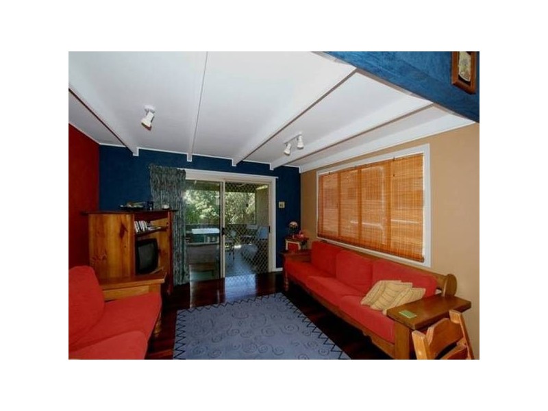15 Saltair Street, Kings Beach QLD 4551
