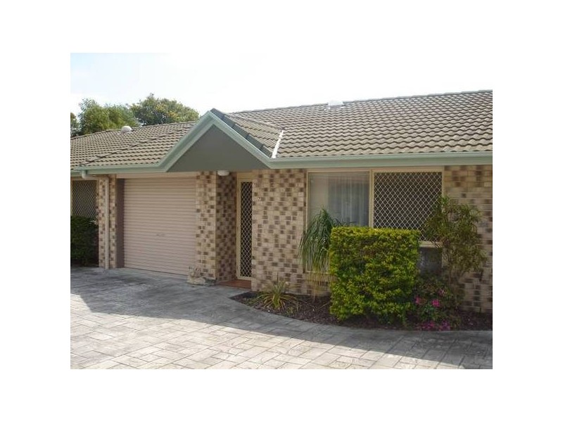 100 Beerburrum Street, Battery Hill QLD 4551