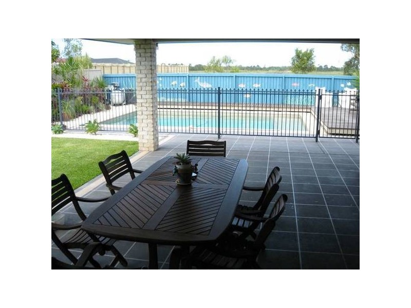 4 Rutherford Place, Pelican Waters QLD 4551