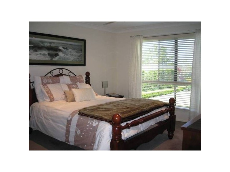 4 Rutherford Place, Pelican Waters QLD 4551