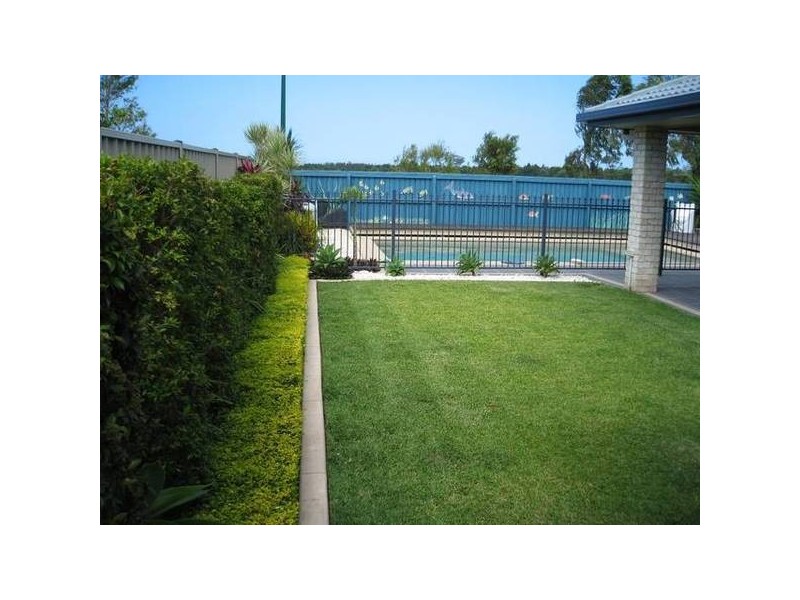 4 Rutherford Place, Pelican Waters QLD 4551