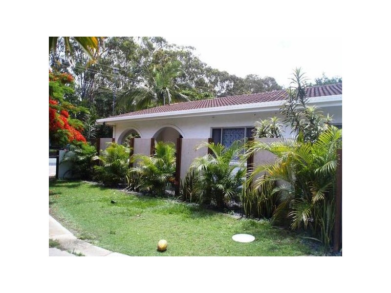 Unit 1 & 2/11 Bower Street, Caloundra QLD 4551