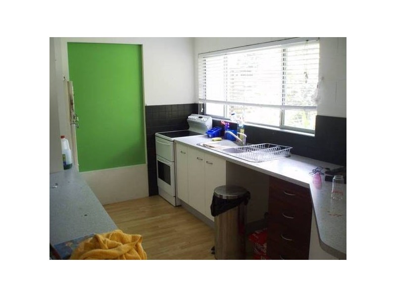 Unit 1 & 2/11 Bower Street, Caloundra QLD 4551