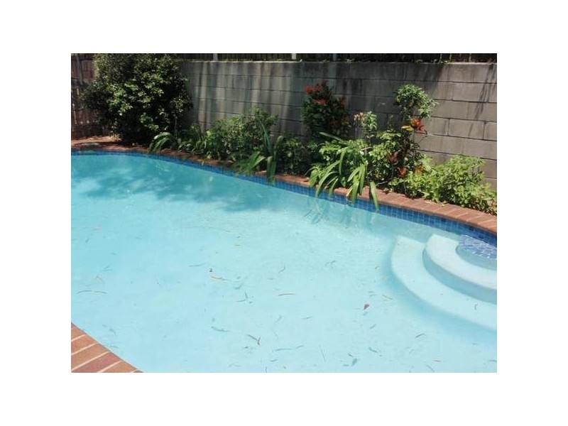 2/2 Upper Gay Terrace, Kings Beach QLD 4551