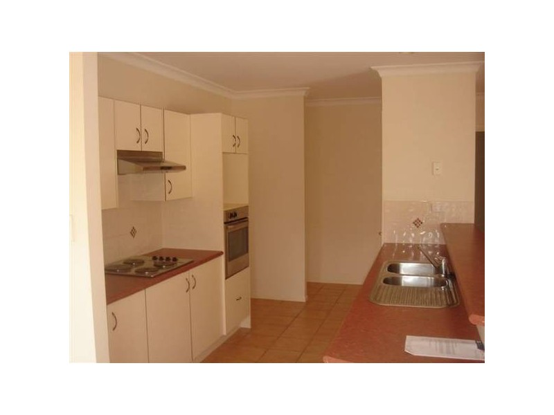 3 Anika Place, Little Mountain QLD 4551