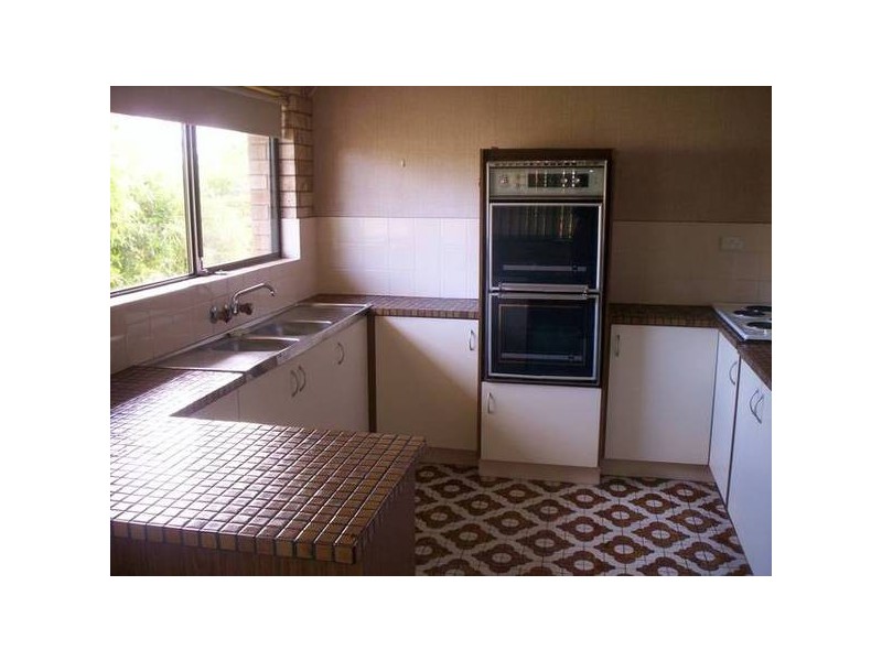 28 Booker Parade, Golden Beach QLD 4551