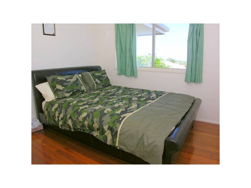 20 Ikara Street, BATTERY HILL, Caloundra QLD 4551