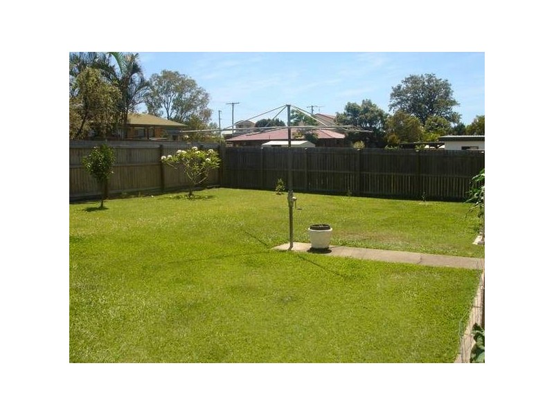 21 Kumala Street, BATTERY HILL, Caloundra QLD 4551
