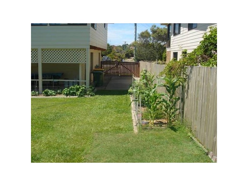 21 Kumala Street, BATTERY HILL, Caloundra QLD 4551
