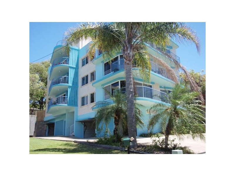 2/2 Upper Gay Tce, Kings Beach QLD 4551