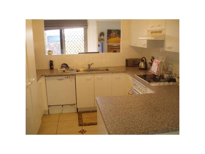 31 Lakeshore Place, Little Mountain QLD 4551