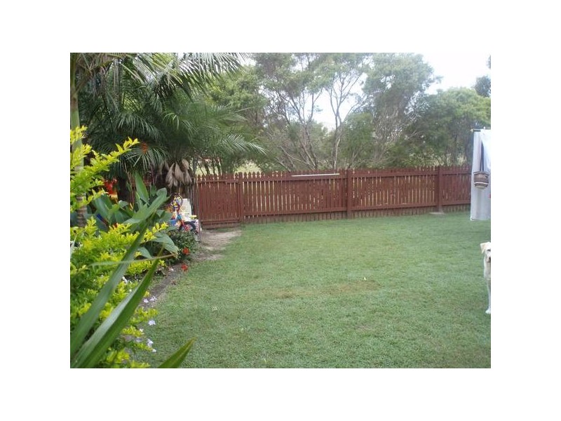 31 Lakeshore Place, Little Mountain QLD 4551