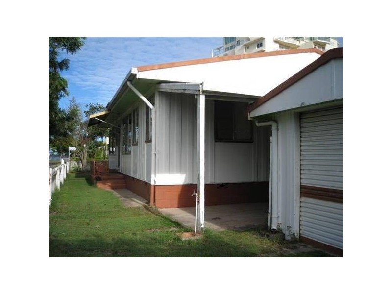 2 Kitchener Street, Golden Beach QLD 4551