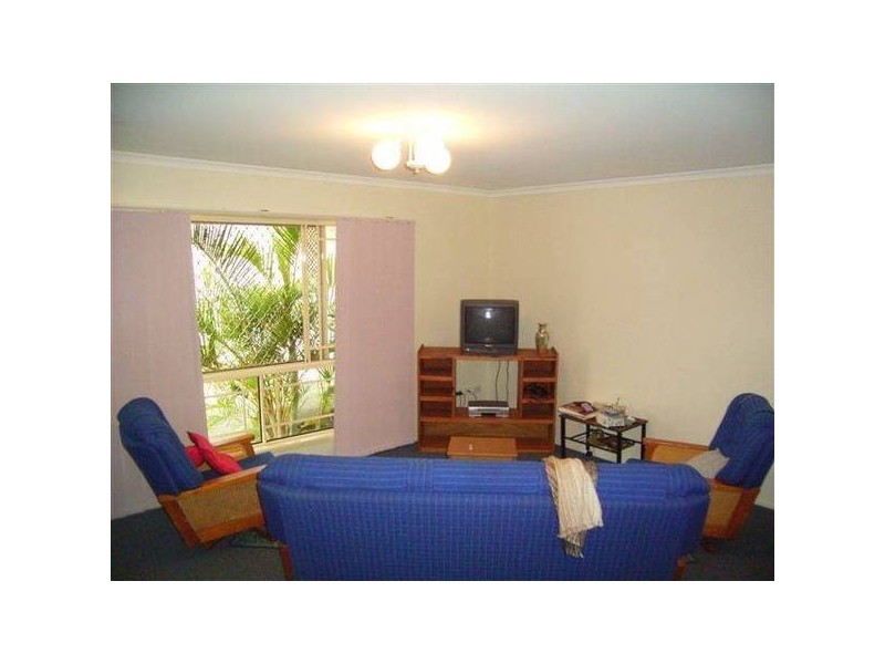 2/38 Milbong Street, Battery Hill QLD 4551