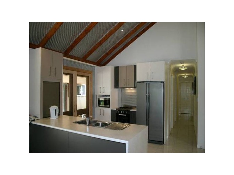 21 Nichols Avenue, Beerwah QLD 4519