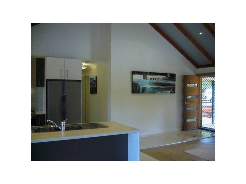 21 Nichols Avenue, Beerwah QLD 4519